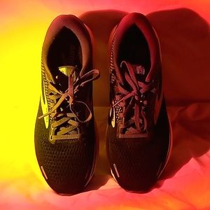 BROOKS : GHOST-14  sz. 9 Blk/Pearl/Peach